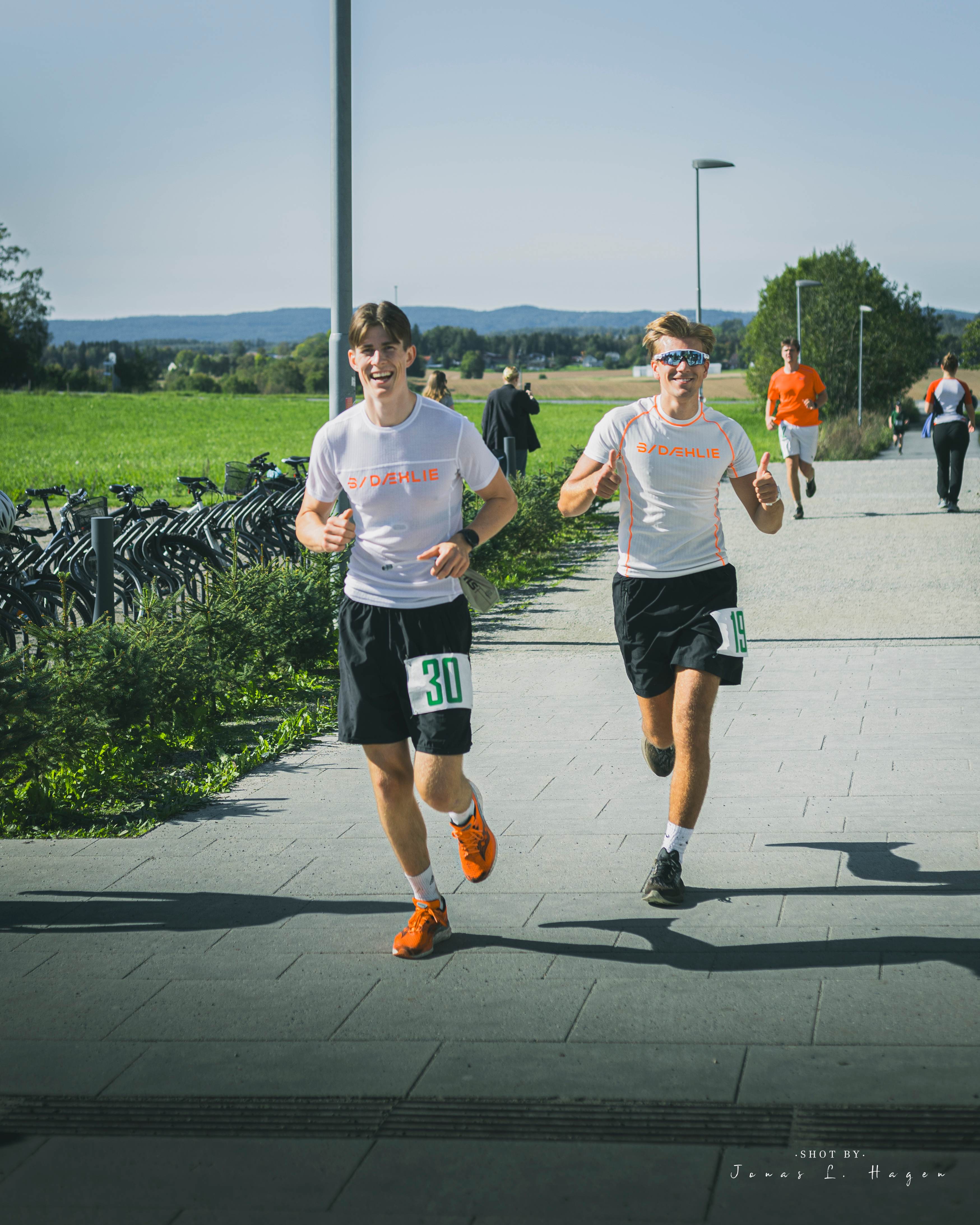 Runners on the trail